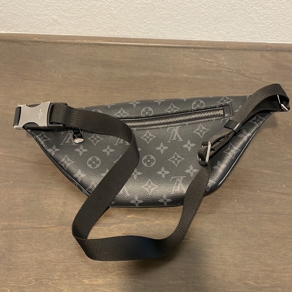 Louis Vuitton Discovery Eclipse bumbag - Picture 2 of 3